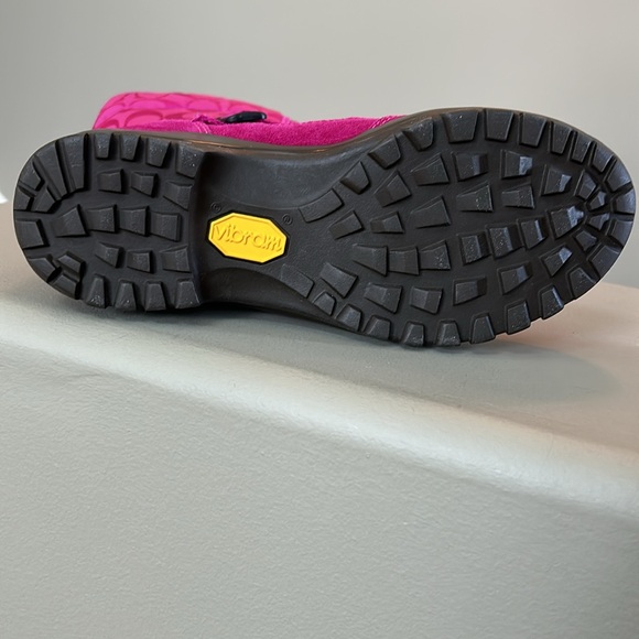 COACH Vintage Snow Boots Hot Pink - Size 7 - Picture 3 of 11